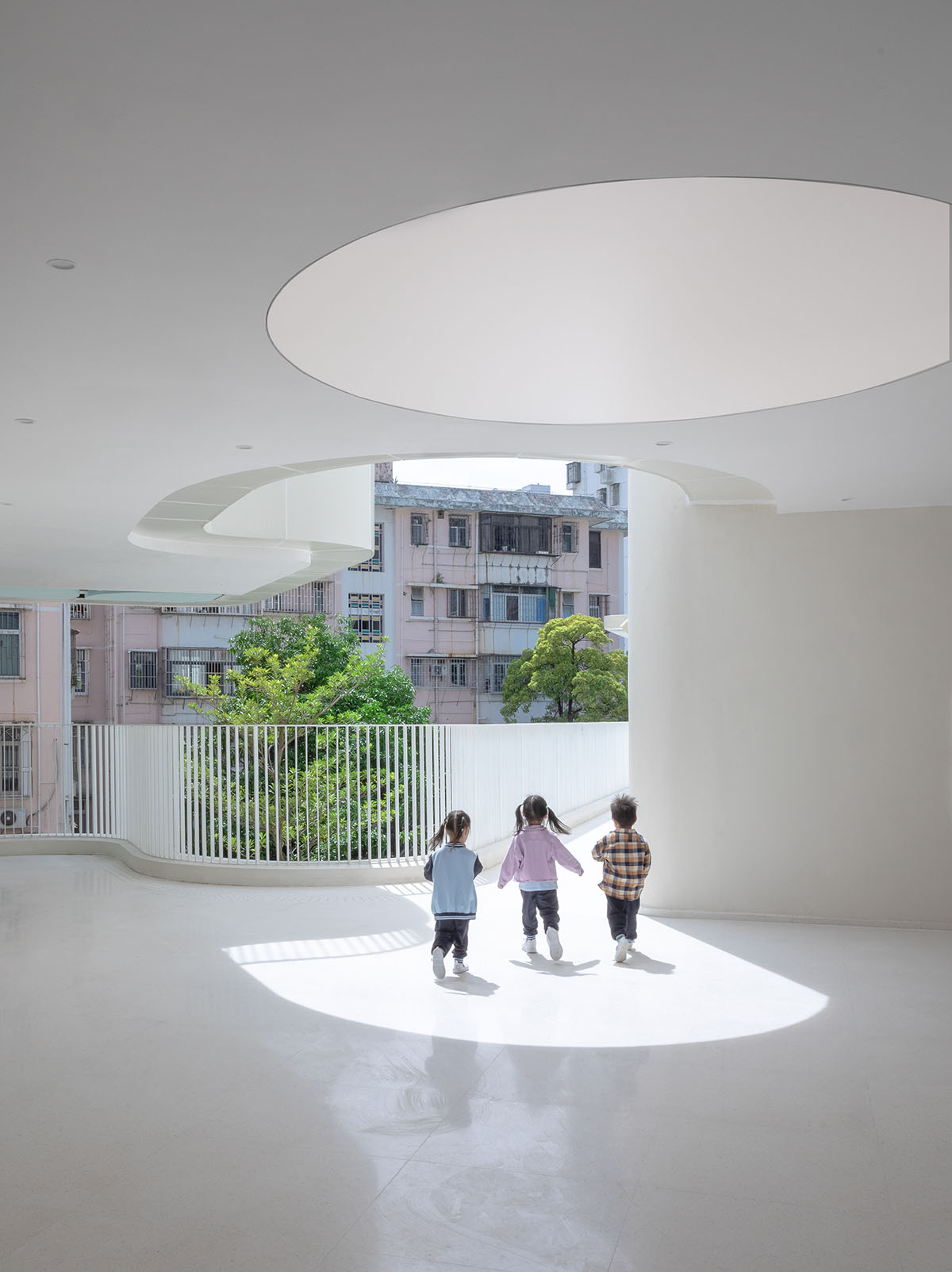 Yunchao Xu/Atelier Apeiron built a kindergarten with 