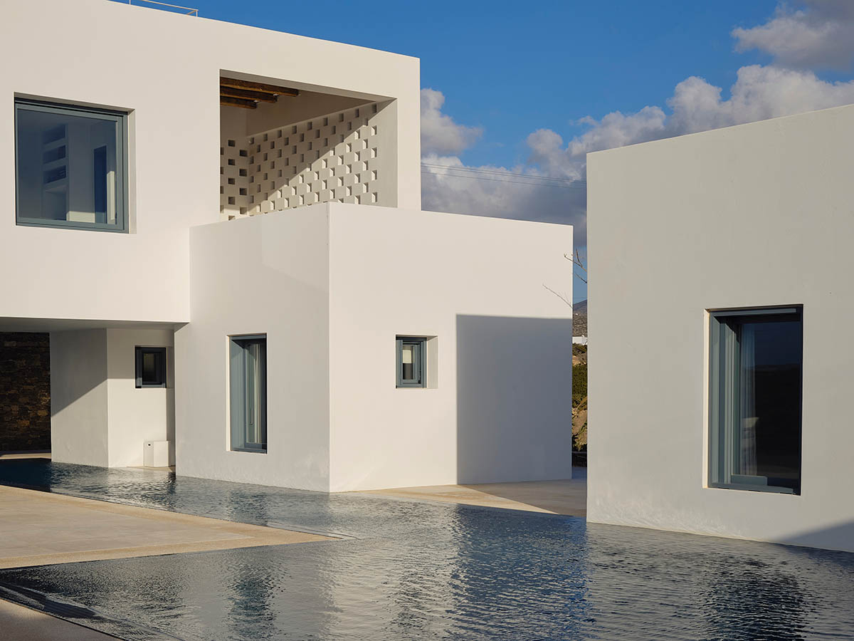 ARP - Architecture Research Practice renovates a decade-old structure with simple geometry