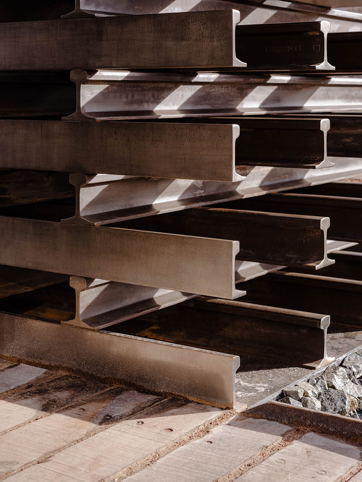 Blaising Borchardt Studio creates a monument for Holocaust remembrance, using interwoven steels