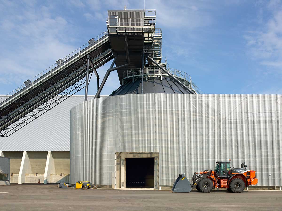 Kivinen Rusanen Architects completes Vuosaari Bioenergy Heating Plant in Helsinki