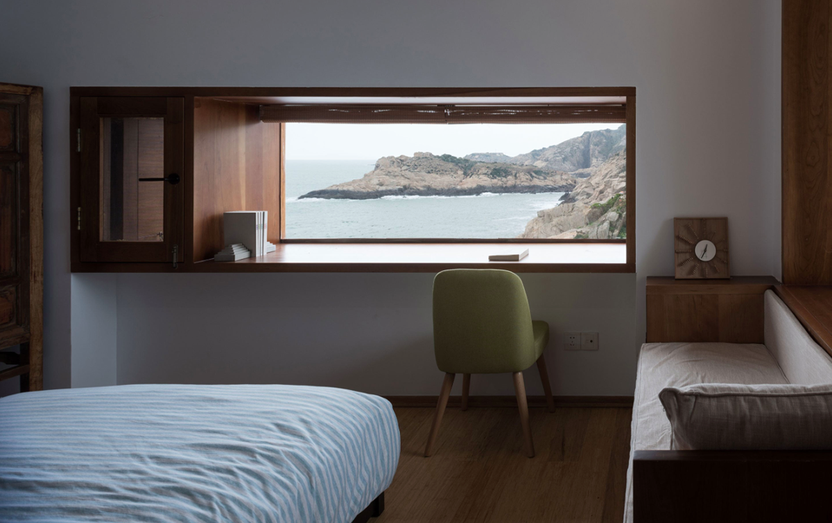 Vector Architects renovates Captain’s House with vaulted roof in China