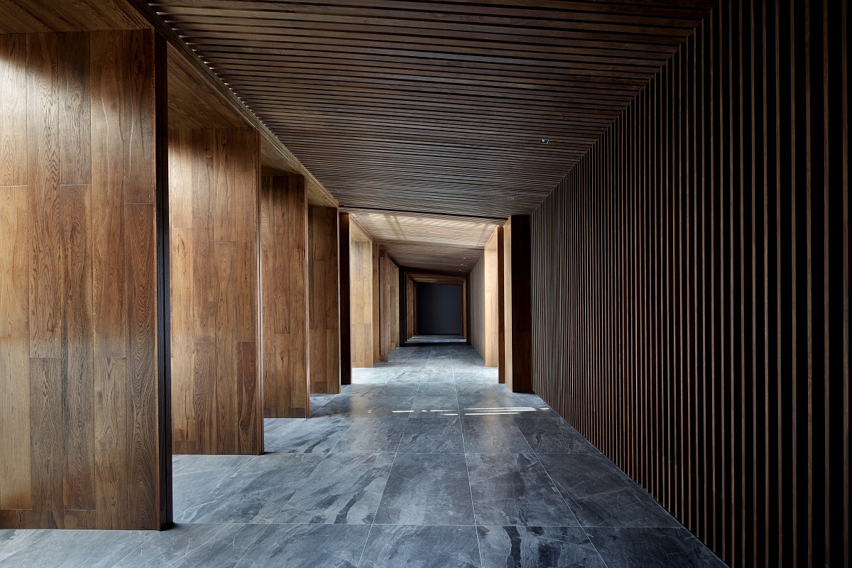 Fenghemuchen designed a club that expresses Beijing dwellers’ desire of a simple and slow lifestyle