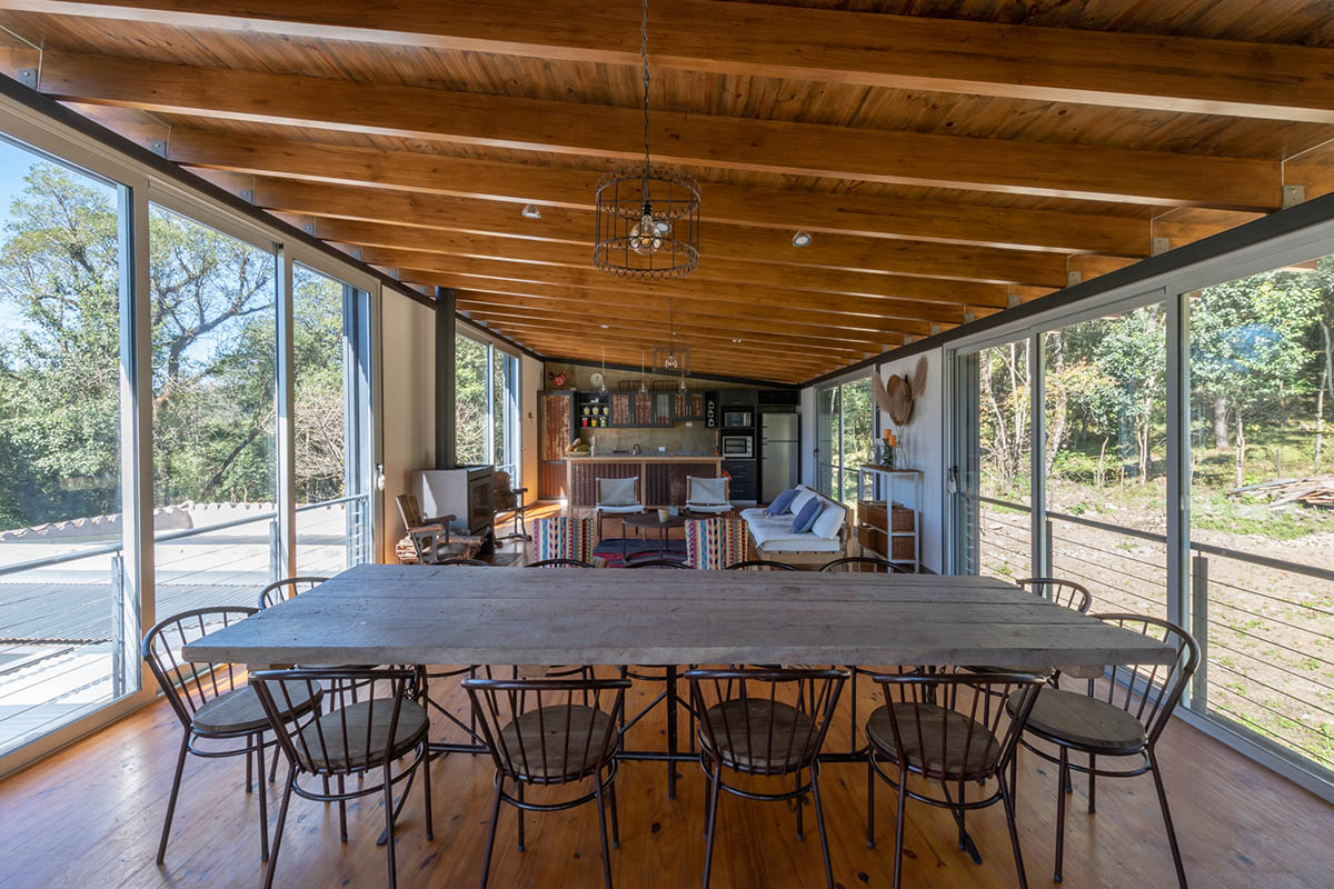 Carolina Vago Arquitectura's weekend house in Argentina integrates rustic and modern elements