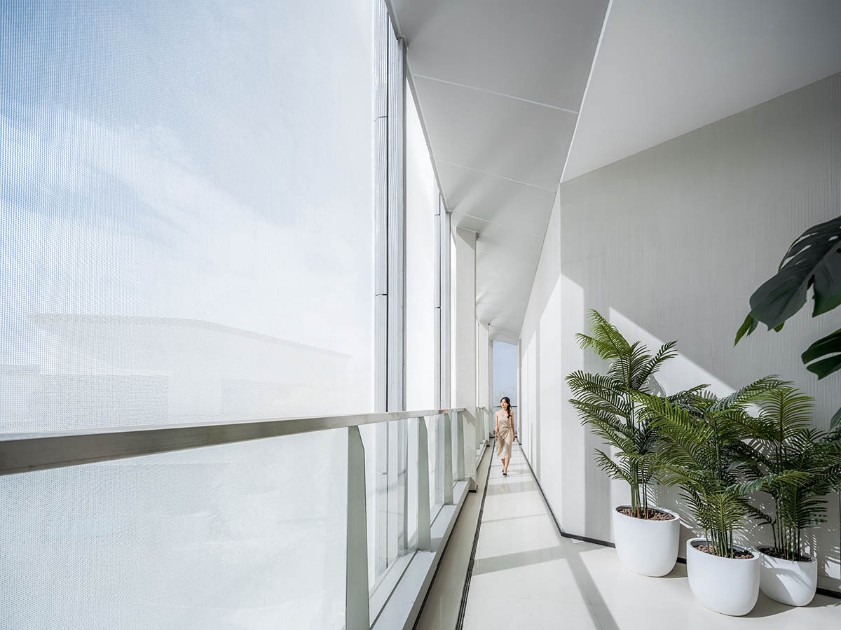 Wutopia Lab built showroom evoking Chinese red mountains with dazzling orange-colored roof