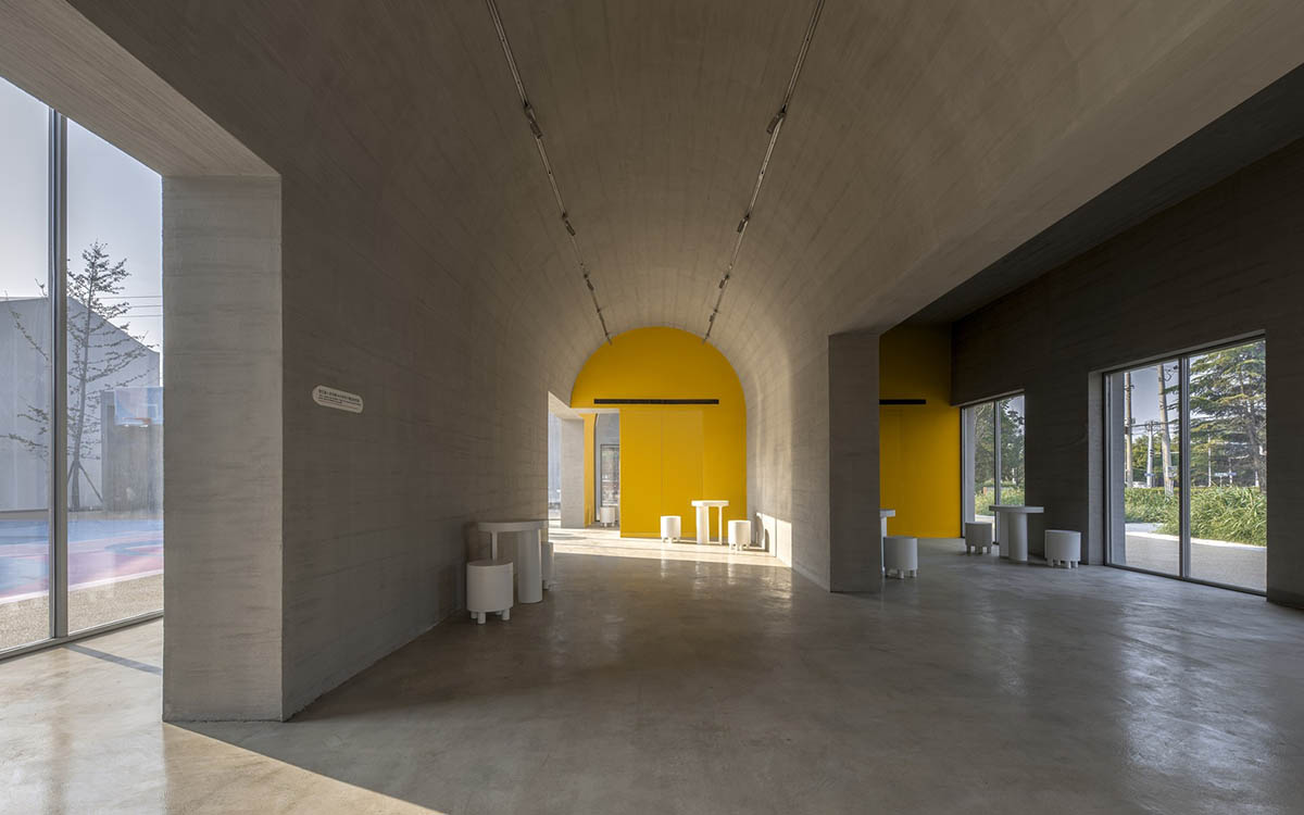 Studio 10 built community center featuring vaulted volumes and smooth corners in Jiaozuo