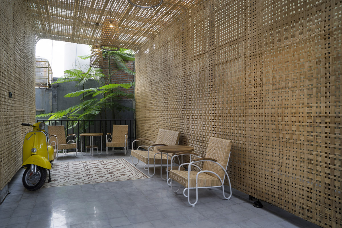 Andyrahman Architect creates different brick motifs for Omah Boto House in Indonesia