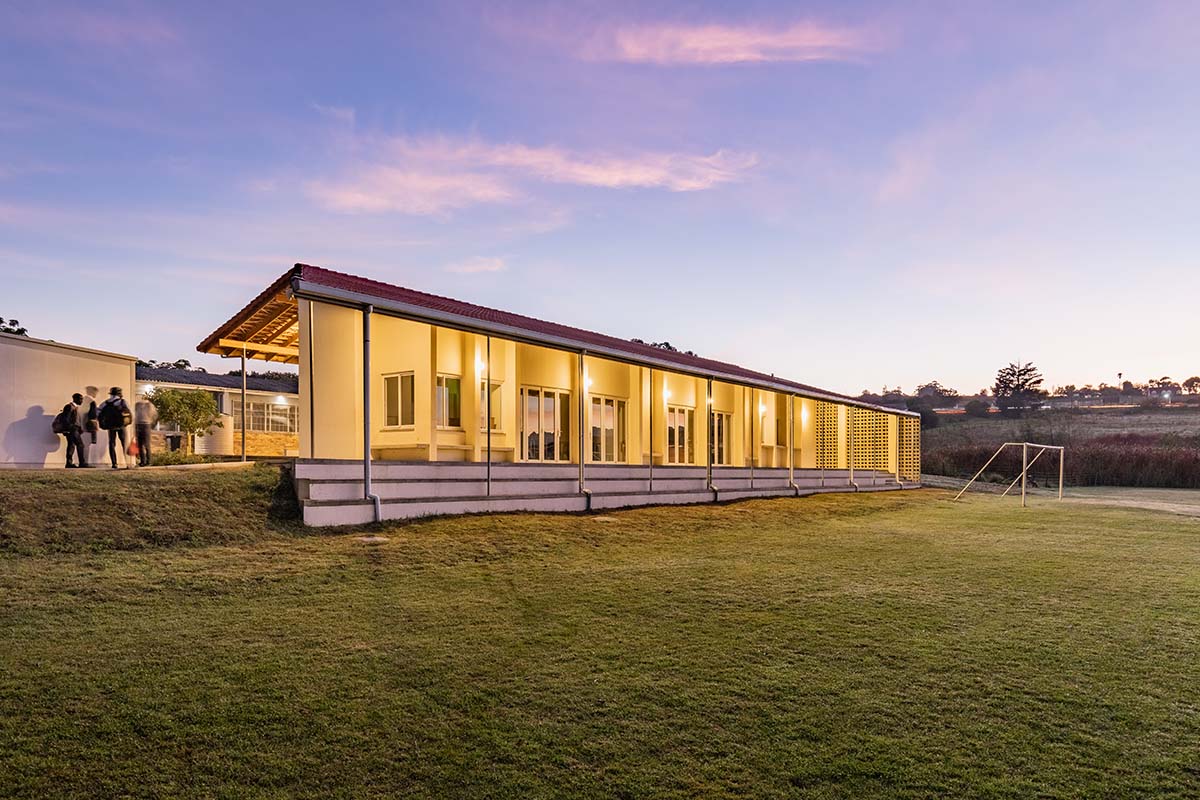 Academy Stellenbosch Campus in South Africa adopts high-quality education with minimal resources