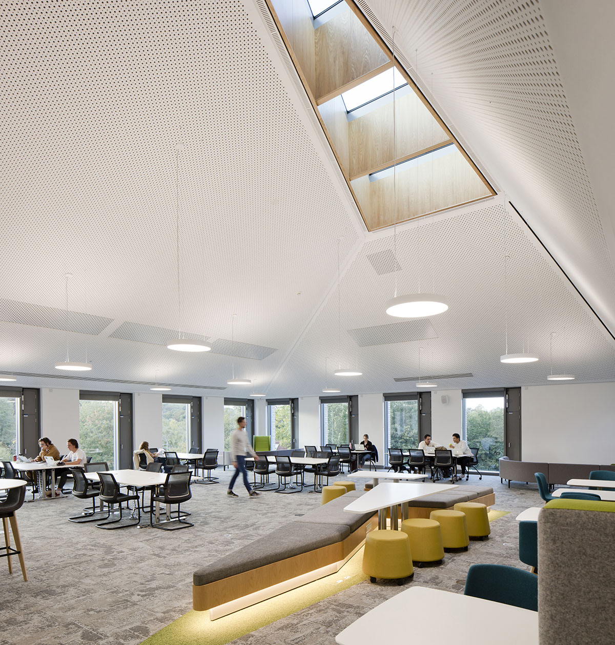 FaulknerBrowns Architects completes teaching and learning centre with pyramidal roofs in Durham