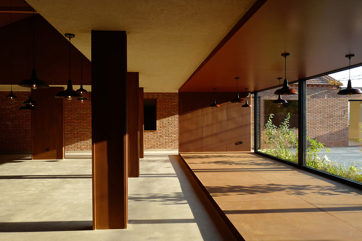 LLLab. Finished a Beijing Restaurant that Shows Cultural Renaissance of Rural Areas in China