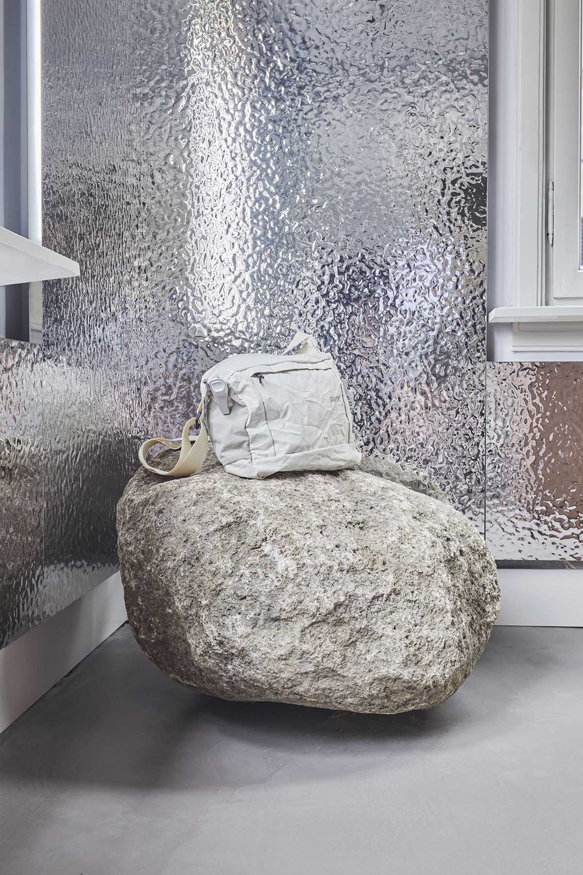 Barde vanVoltt creates retail store interiors like a Japanese zen garden in Nistelrode