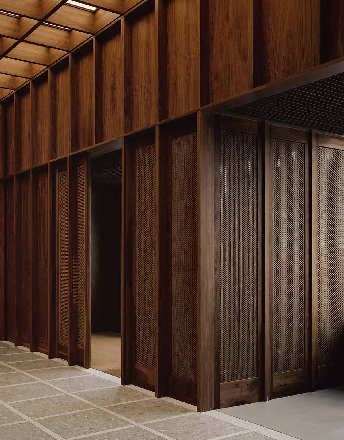 Atelier Carle combines medical setting with cold, sterile spaces for a clinic in Oakville, Ontario