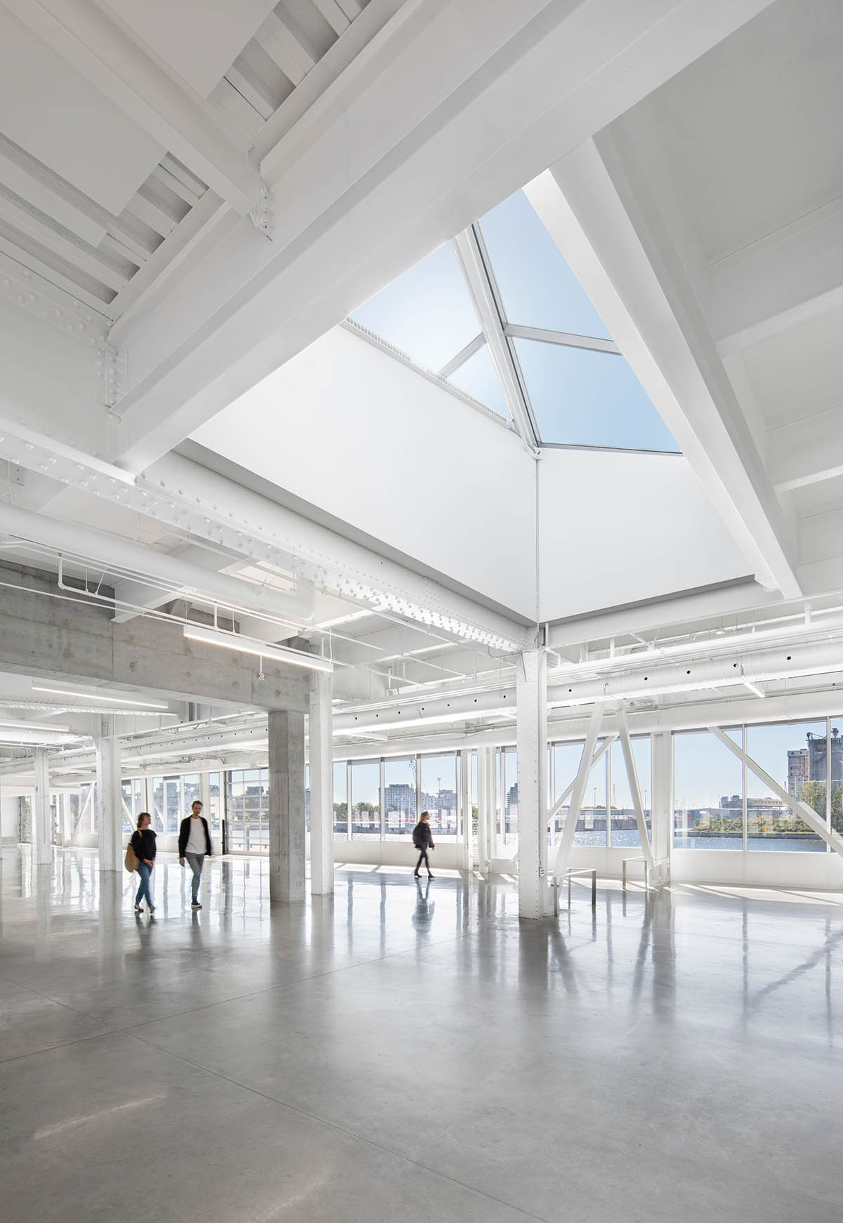 Provencher_Roy completes steel-framed Port of Montréal Tower and Grand Quai in Montreal
