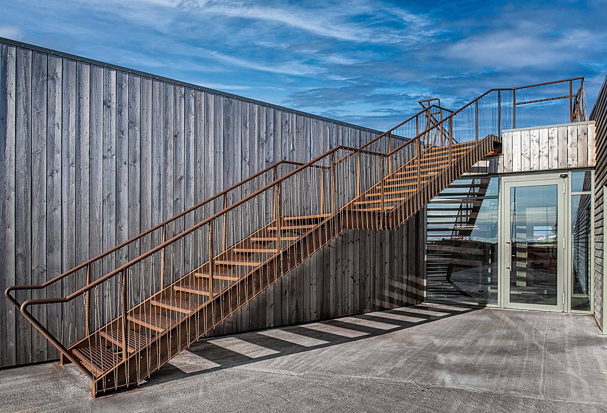 Arkis Architects embraces nature with Glacial Cape, a sustainable blend of nature and culture