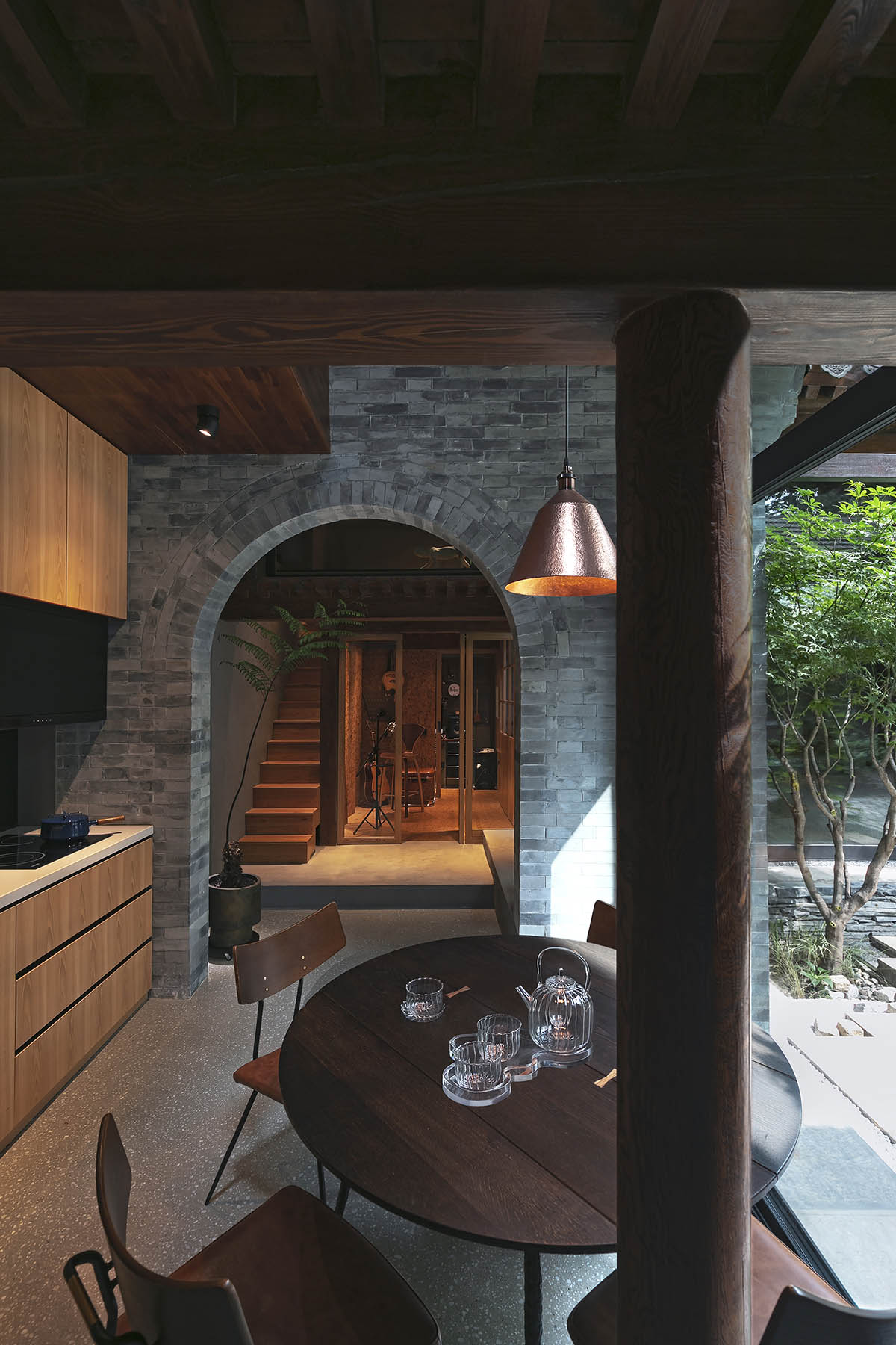 Days in YARD Studio renovates Beijing's old Hutong houses with new courtyard arrangement