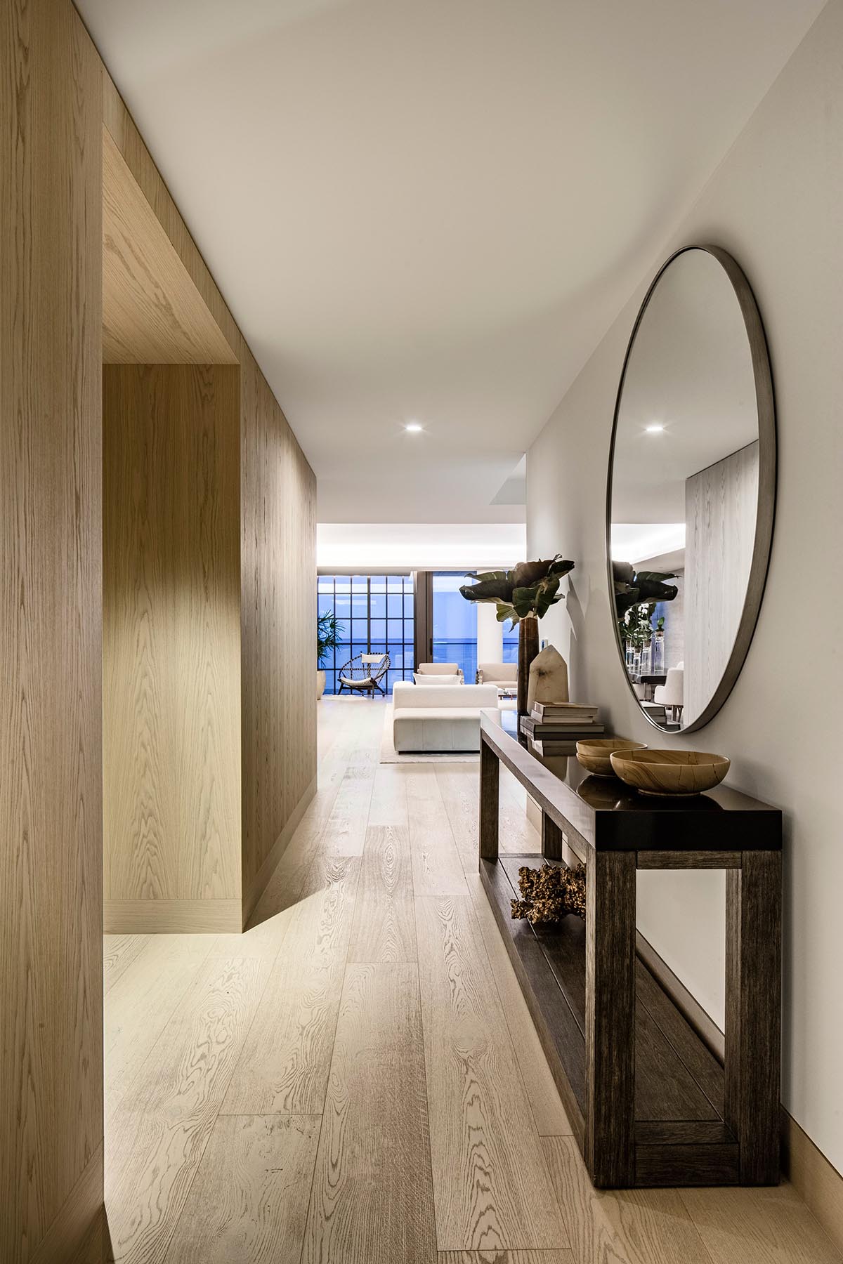 Antonio Citterio Patricia Viel built new condominium that features extruded horizontal terraces