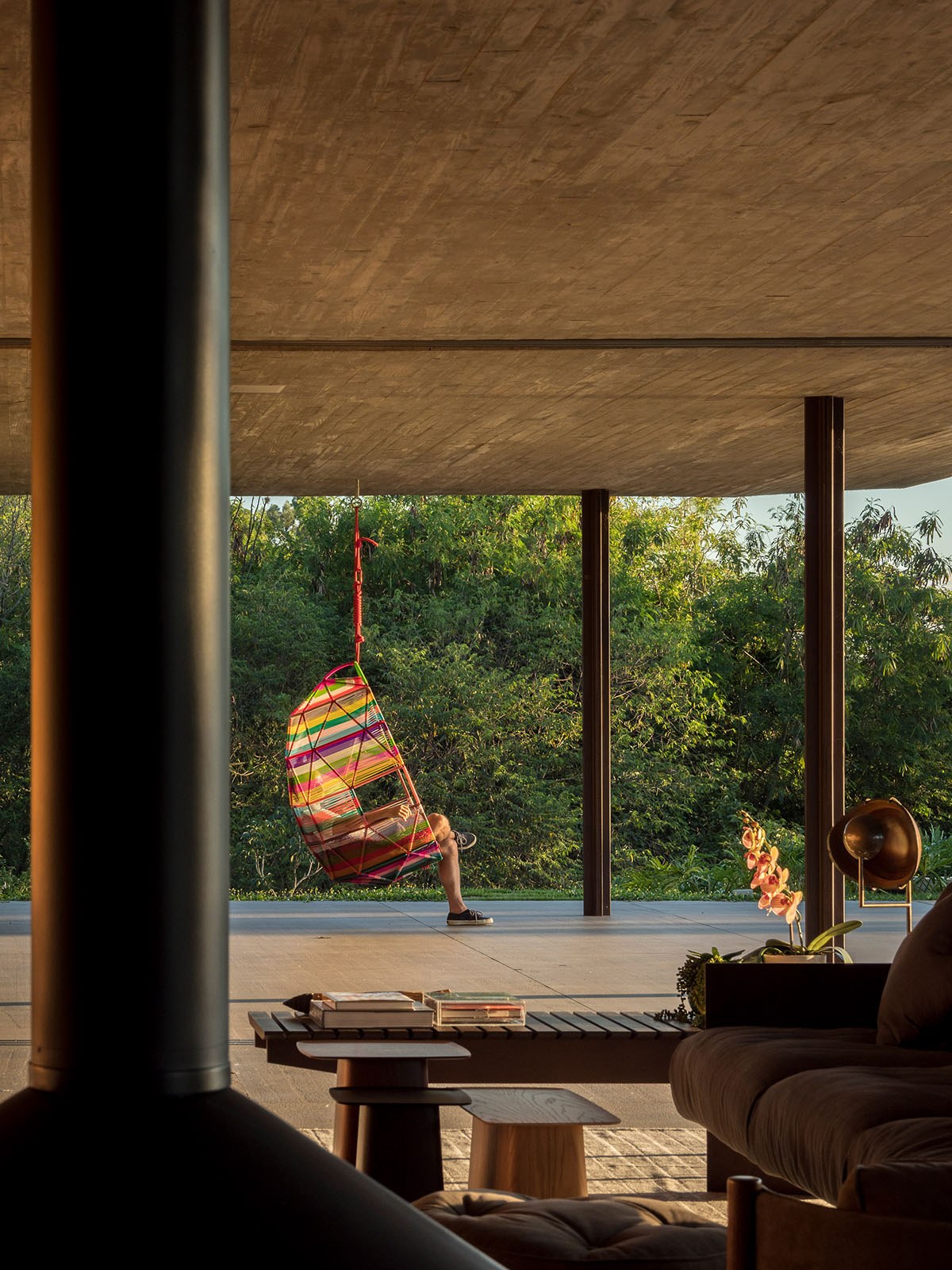 Studio MK27 completes Planar House with extended green roof outside of São Paulo