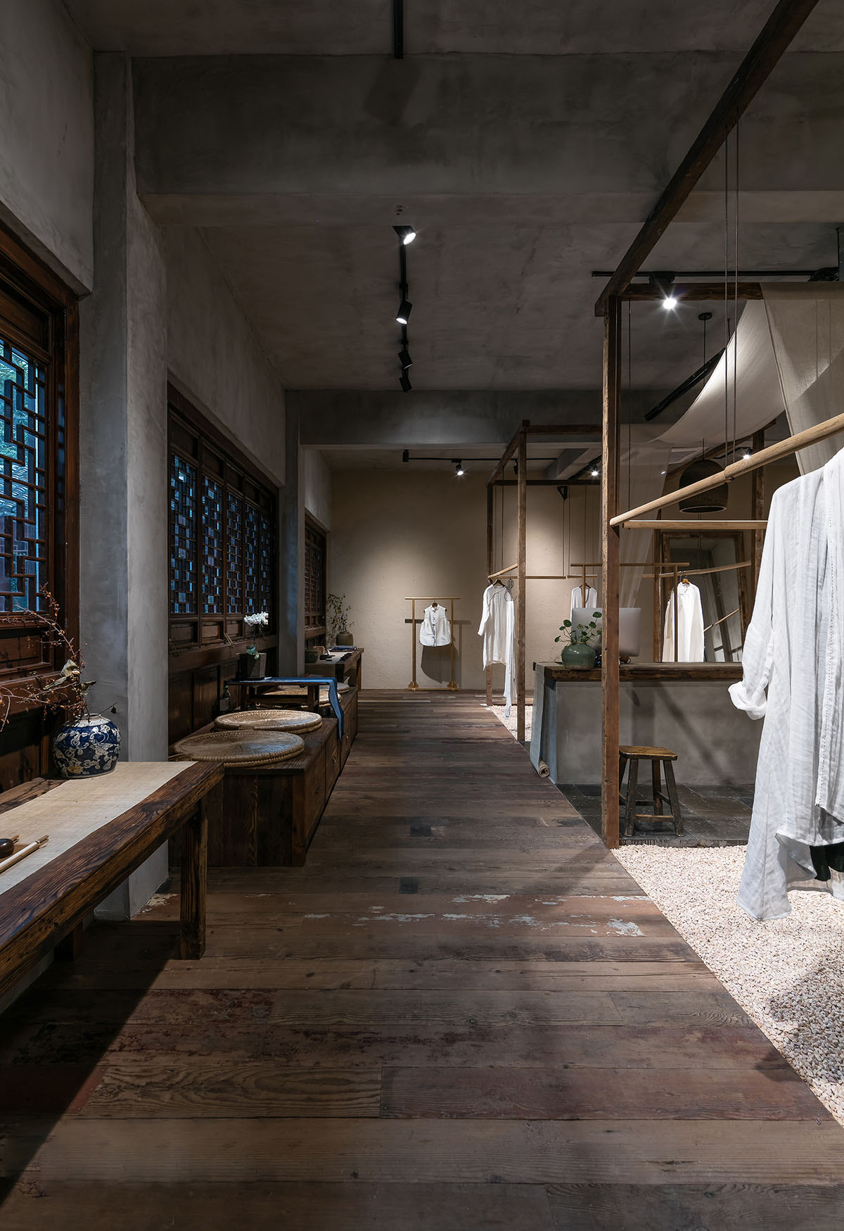 Yiduan Shanghai Interior Design Combined Zenist Spirit into the Headquarters of a Clothing Brand