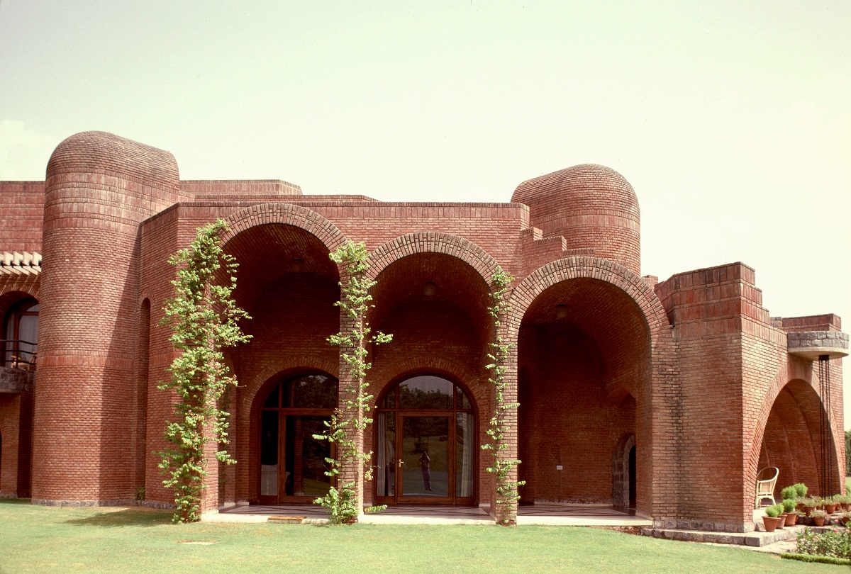 A Brick Sculpture To Work In: Satish Gujral-Designed Embassy of Belgium, New Delhi