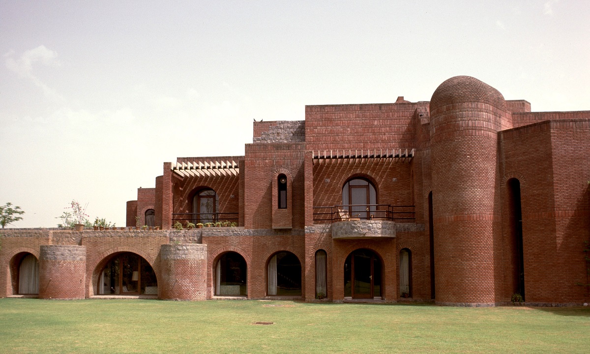 A Brick Sculpture To Work In: Satish Gujral-Designed Embassy of Belgium, New Delhi