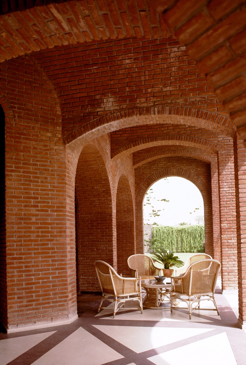 A Brick Sculpture To Work In: Satish Gujral-Designed Embassy of Belgium, New Delhi