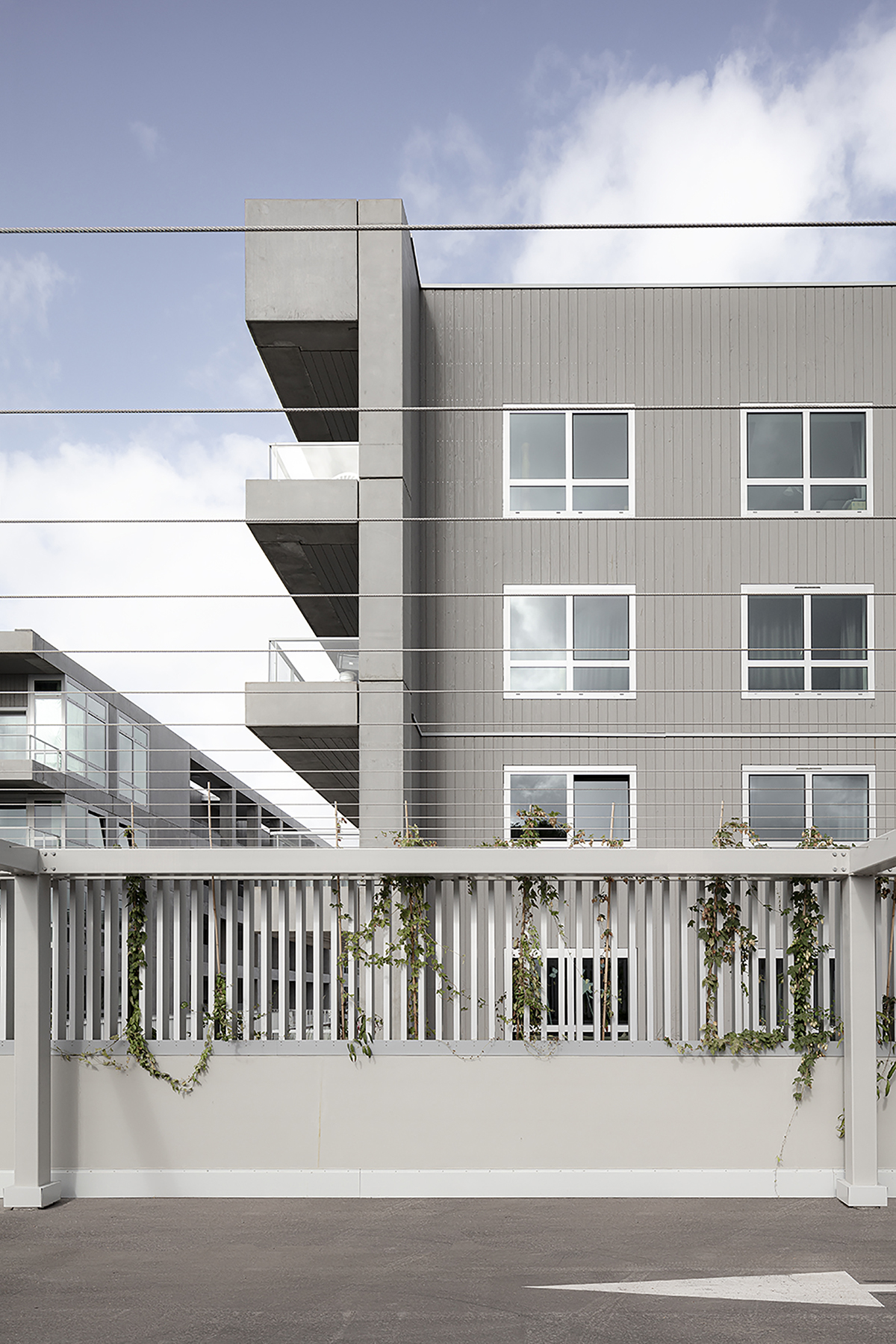 KAAN Architecten completes a compact mixed-use building with a domestic vibe in Nantes, France