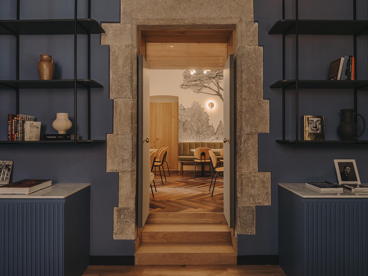 El Equipo Creativo converts 18th-century palace into hotel with rich textures and colors in Girona