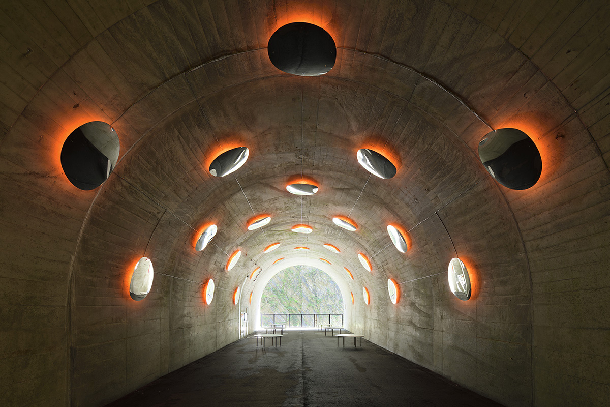 MAD revitalizes Kiyotsu Gorge Tunnel with artistic installations for 2018 Echigo-Tsumari Triennale