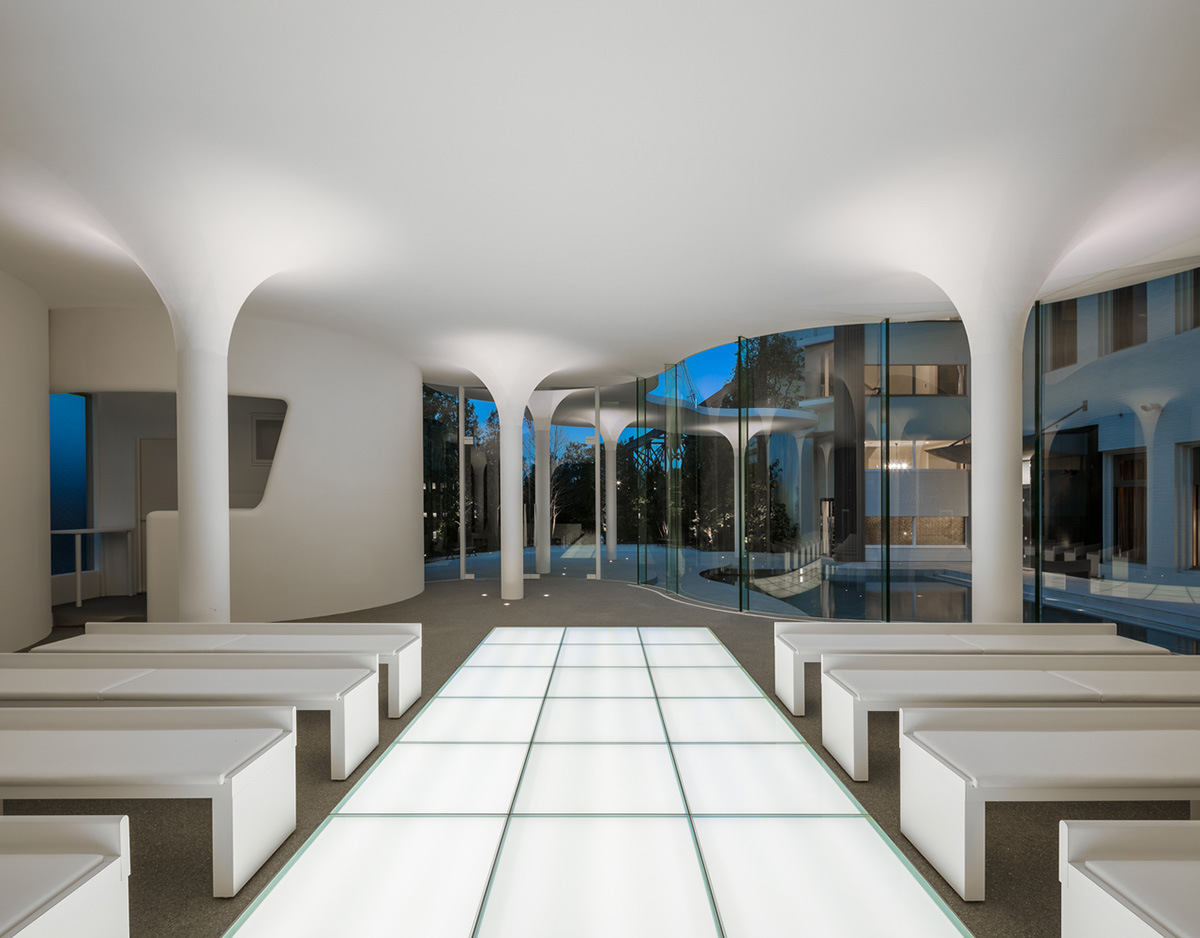 KTX archiLAB completes minimalist Cloud Chapel as continues space in Japan