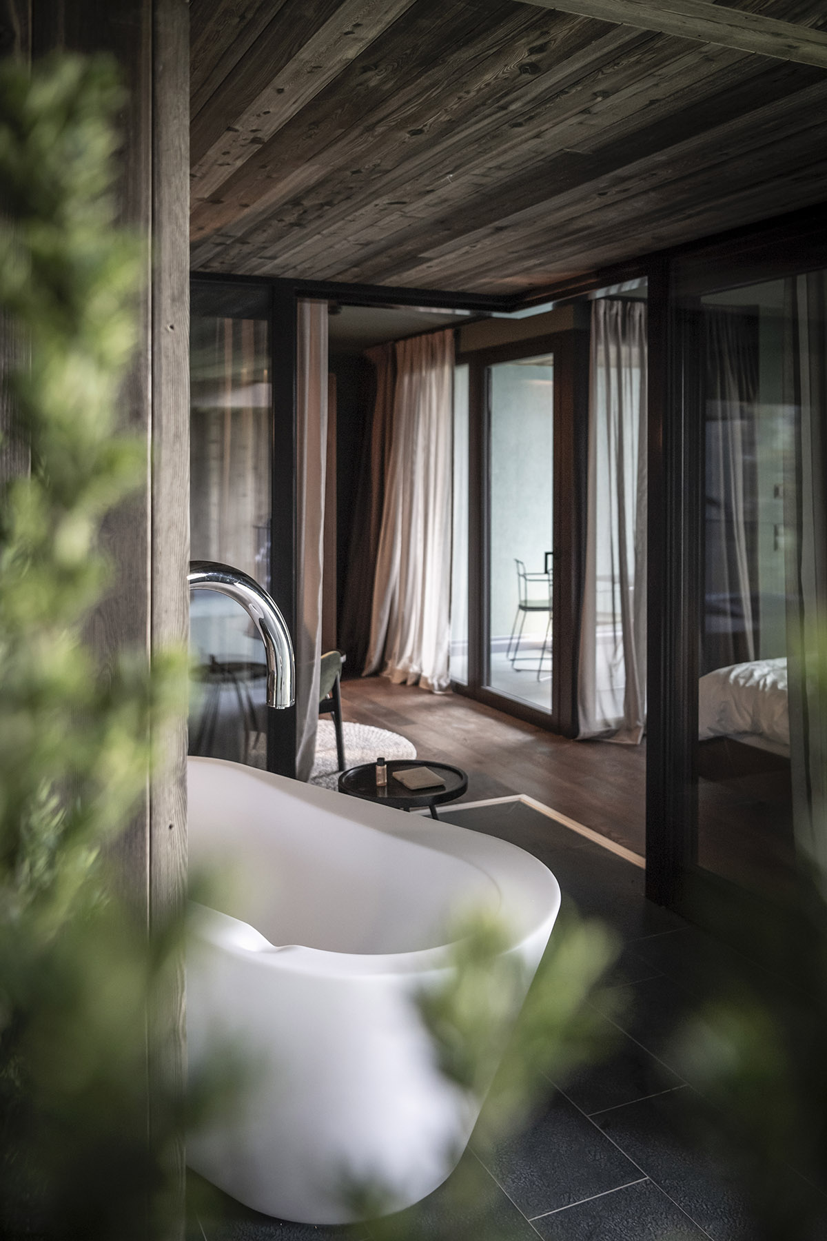 noa* network of architecture creates self-contained green tree suites raised on stilts in South Tyrol