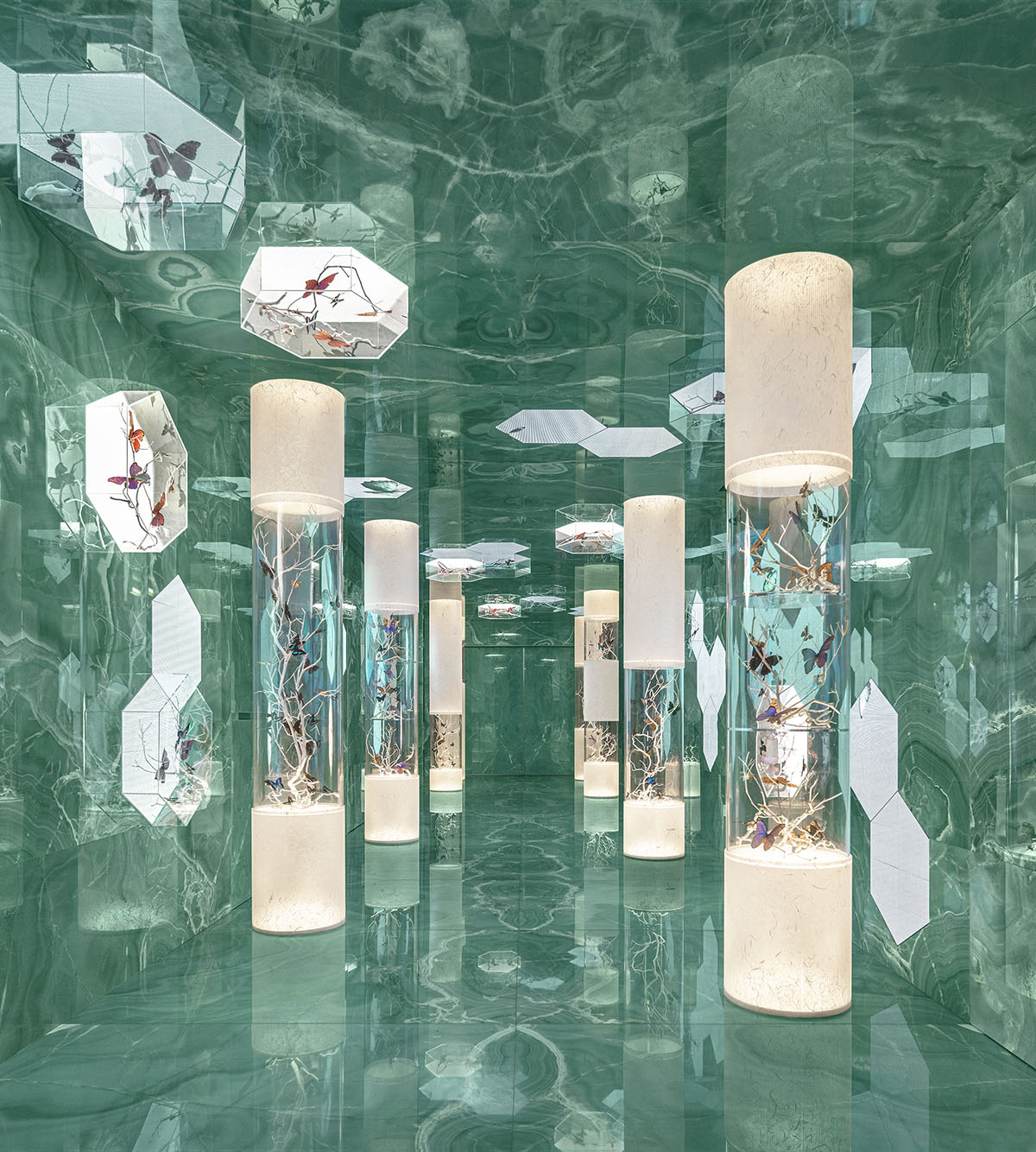 Nature Times Art Design completes restaurant with cave-like wall and garden-themed hall in Hangzhou