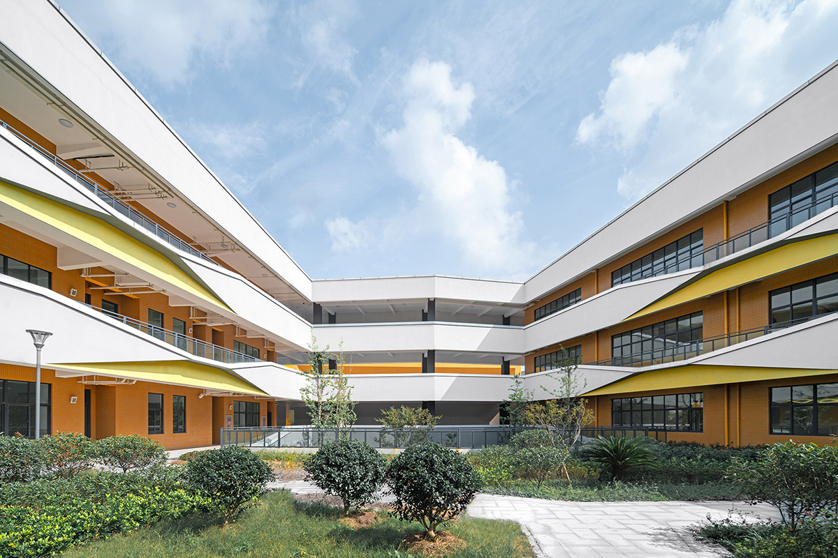 DC Alliance completes Yongjiang Experimental School in Jiangbei District, Ningbo