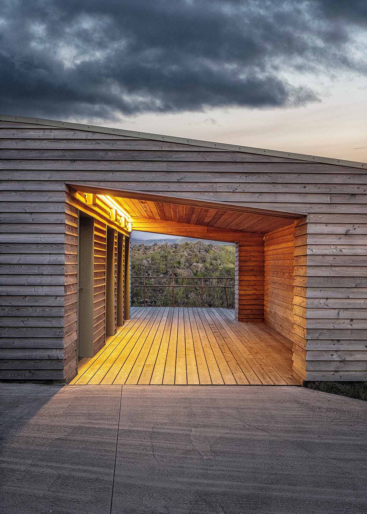Arkis Architects embraces nature with Glacial Cape, a sustainable blend of nature and culture