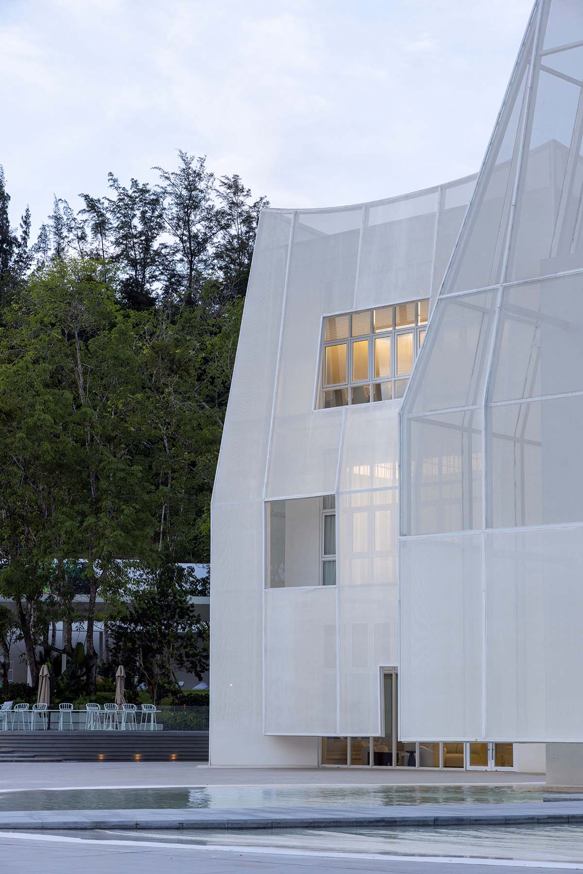 Wutopia Lab built an art gallery enveloped by Ferrari membranes to resemble