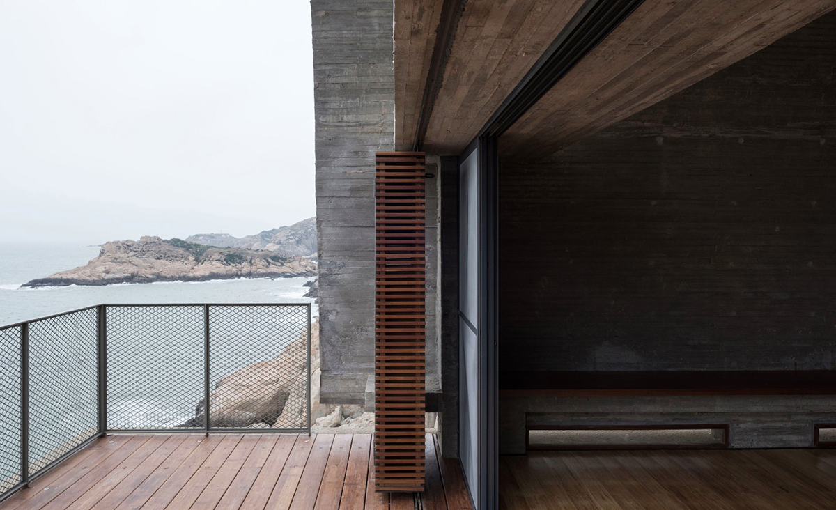 Vector Architects renovates Captain’s House with vaulted roof in China