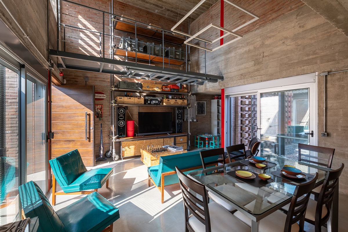 Fae + NOMADA complete residence with continuous elements and courtyards in Córdoba