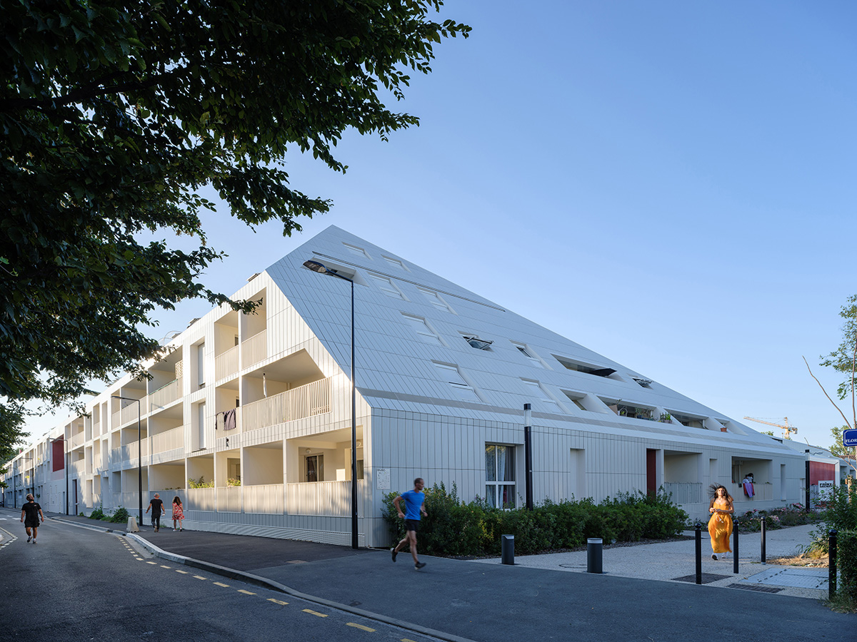 MVRDV completes Ilot Queyries residential complex in Bordeaux