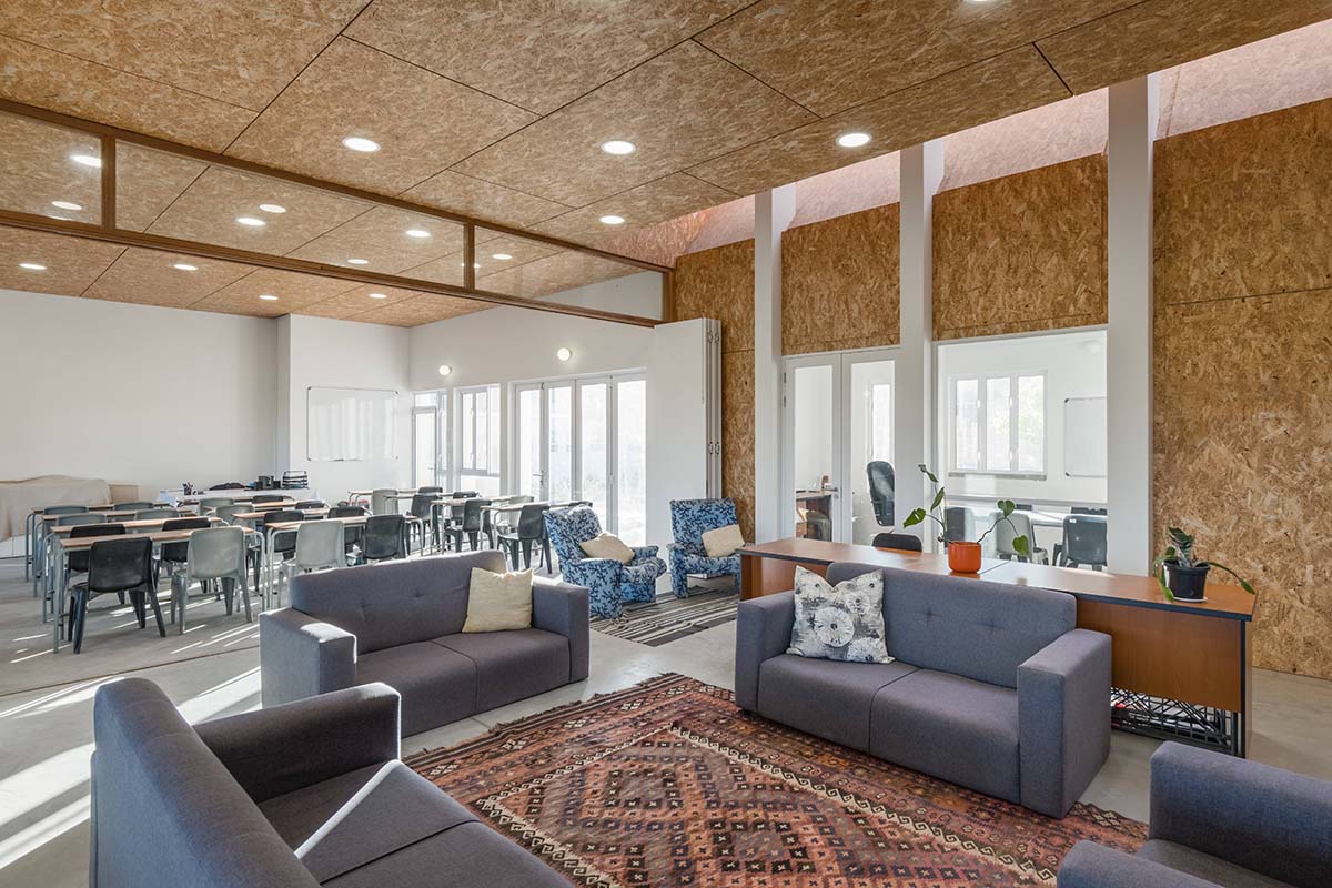 Academy Stellenbosch Campus in South Africa adopts high-quality education with minimal resources