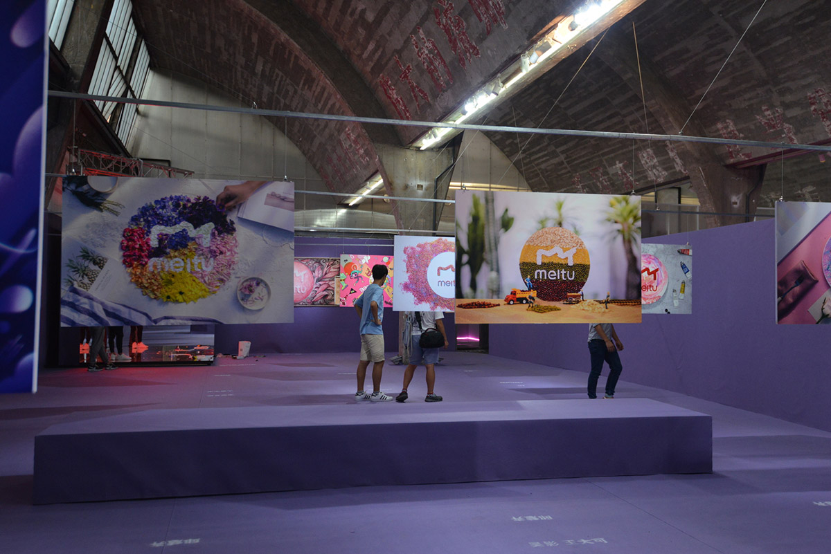 AMO's First Exhibition Design In Beijing Explores Different Modes Of Selfie-Culture