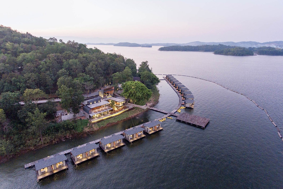 Dersyn Studio Completes Floating Resort in Thailand