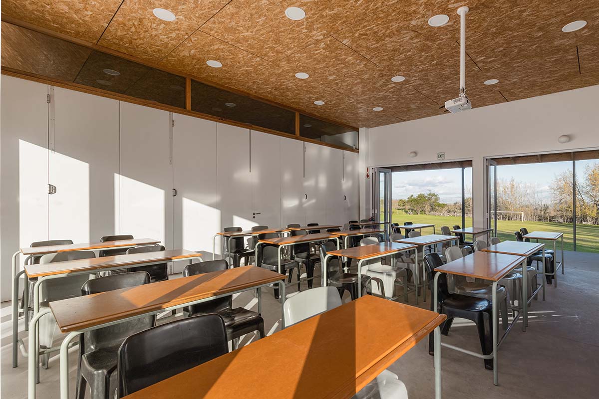 Academy Stellenbosch Campus in South Africa adopts high-quality education with minimal resources