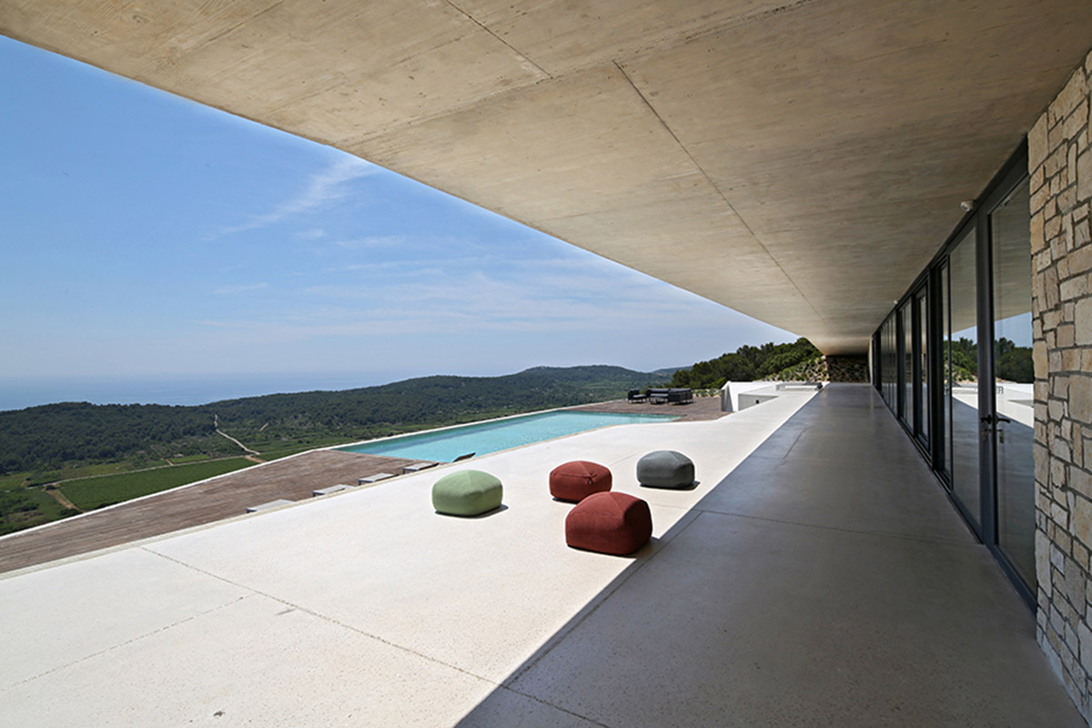 Proarh Seamlessly Blended This Family House In The Landscape On The Croatian Island