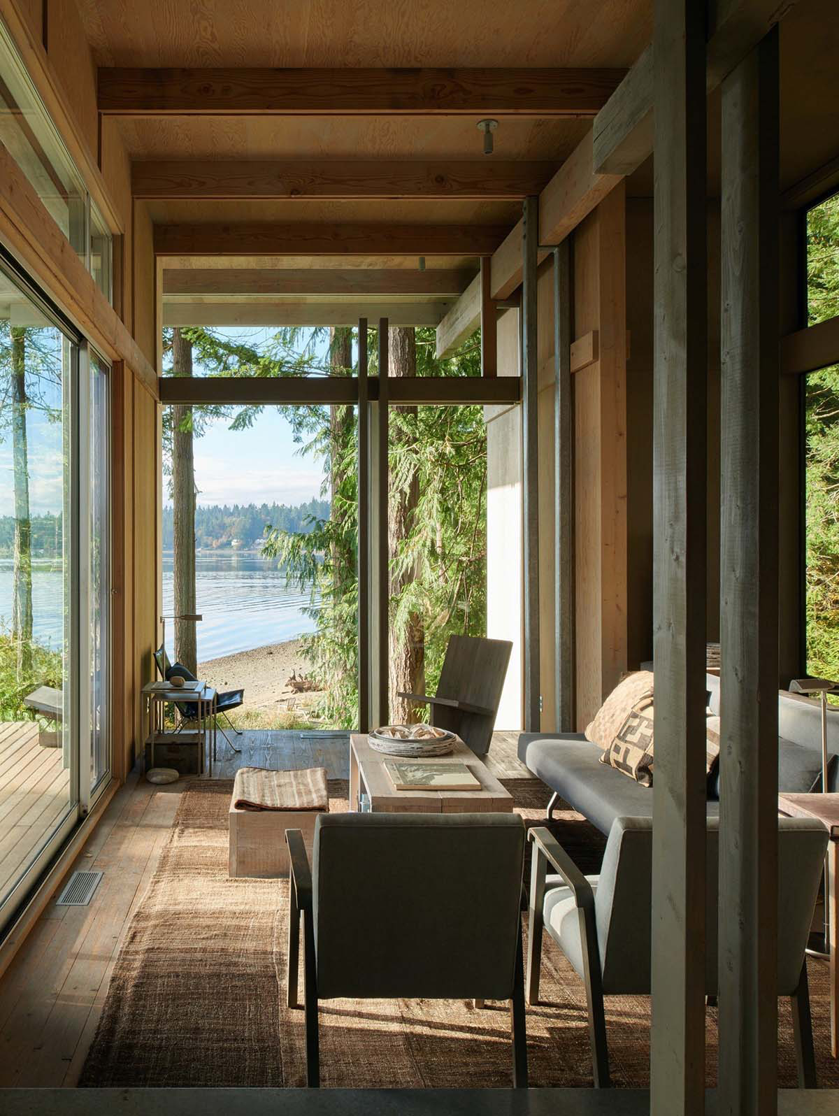 Olson Kundig Transforms 1950s Bunkhouse Into A Weekend Retreat At Longbranch