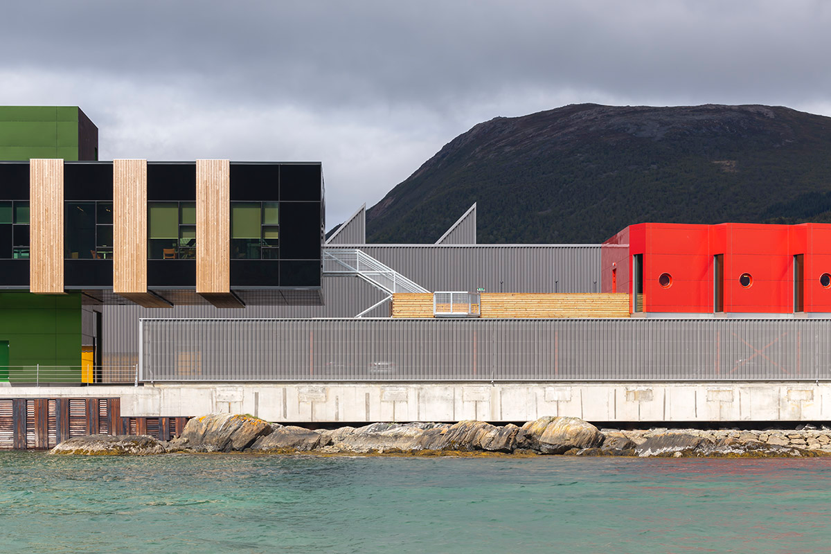 Sn&oslash;hetta Completes New Fishing Facility With Colorful Volumes In Northern Norway