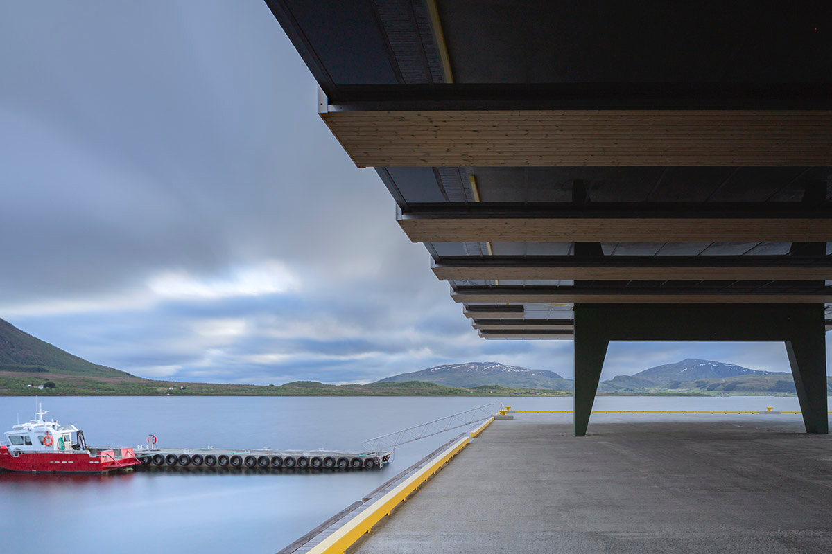 Sn&oslash;hetta Completes New Fishing Facility With Colorful Volumes In Northern Norway
