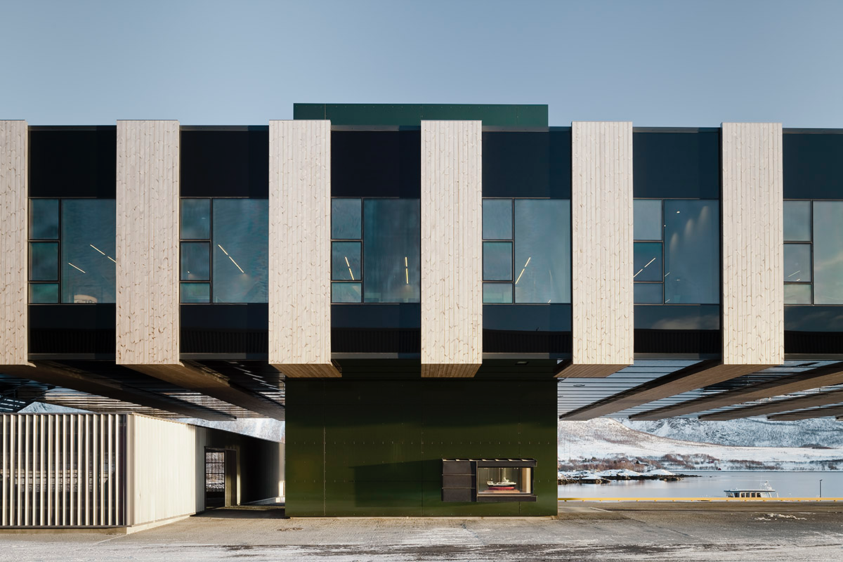 Sn&oslash;hetta Completes New Fishing Facility With Colorful Volumes In Northern Norway