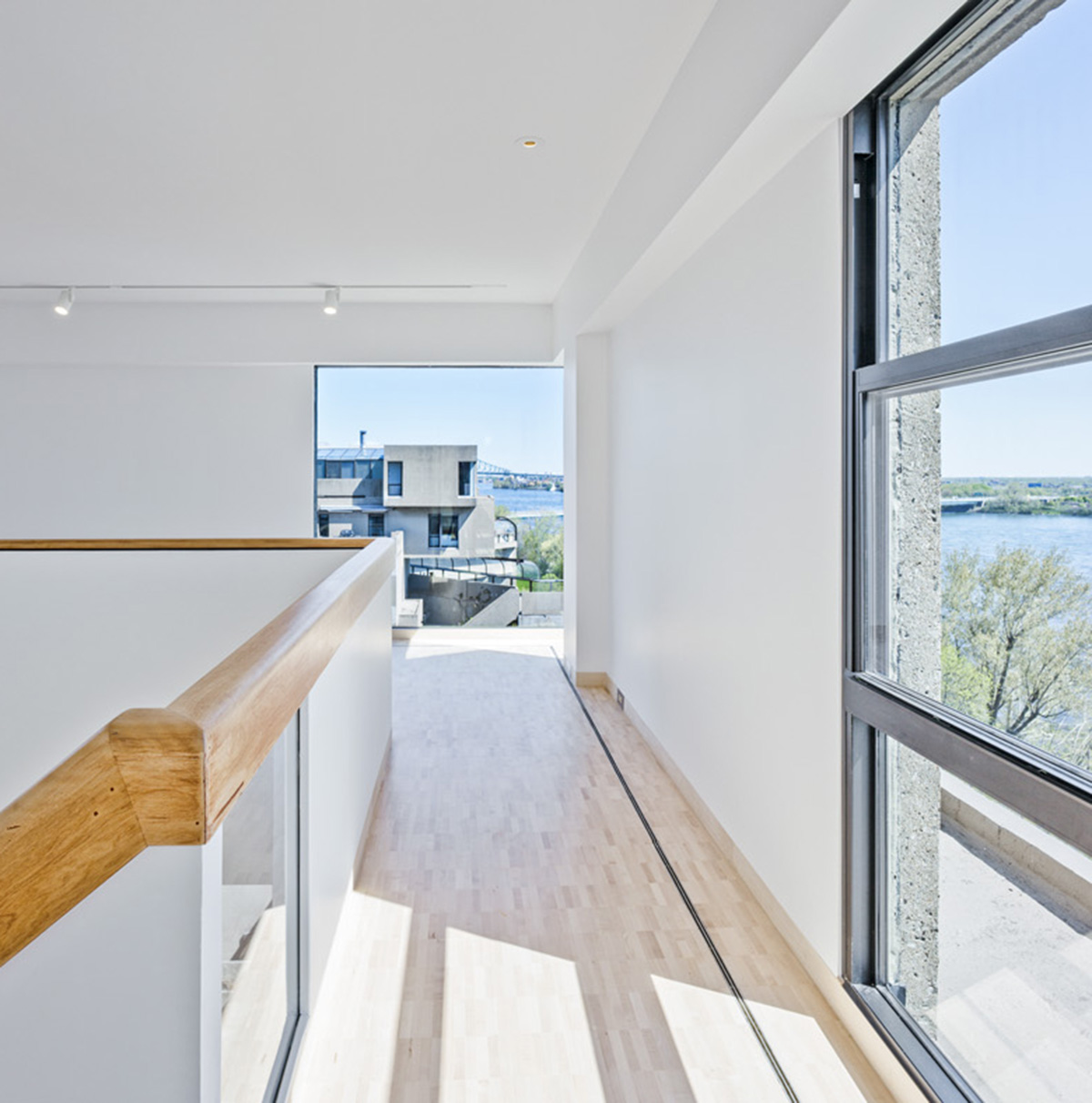 Safdie Architects Completely Renovates Safdie's Personal Unit At Habitat 67