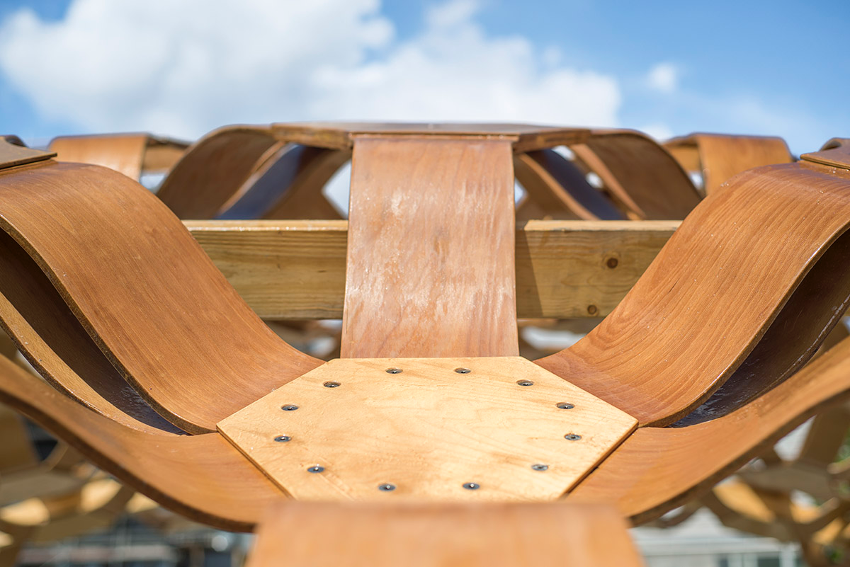 ITKE's BioMat Students Designed Pavilion Made Of Single-Curved Wood And Biocomposite Elements