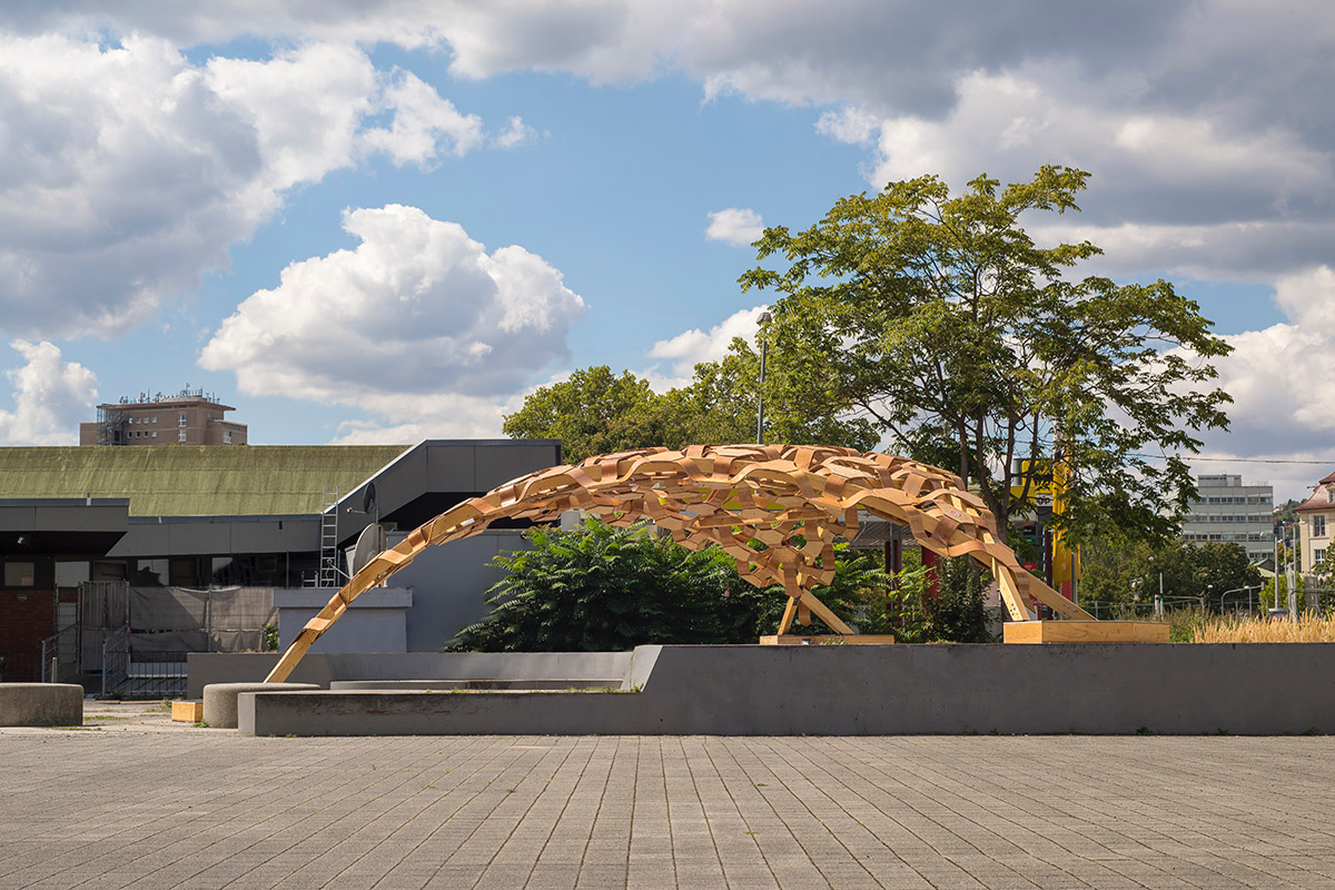 ITKE's BioMat Students Designed Pavilion Made Of Single-Curved Wood And Biocomposite Elements