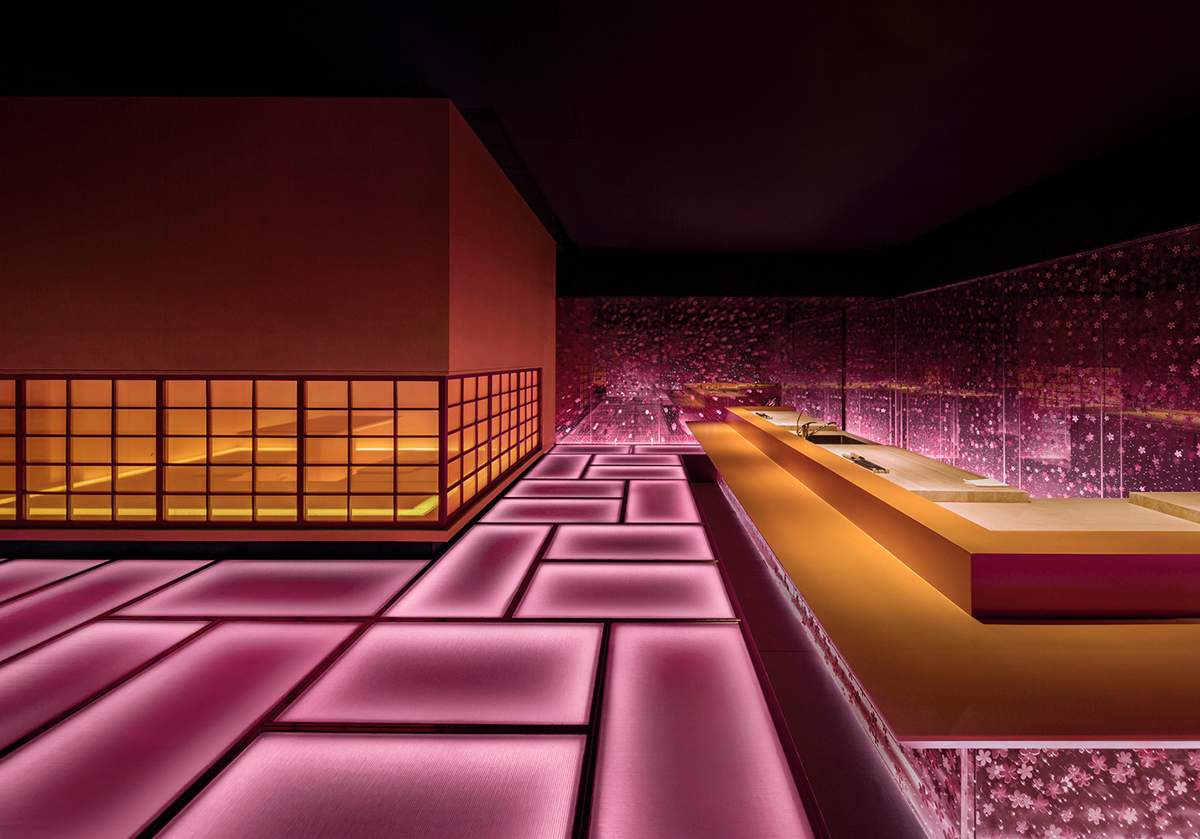 Shanghai Hip-pop Design built a freehand brushwork painting-like restaurant in Shanghai