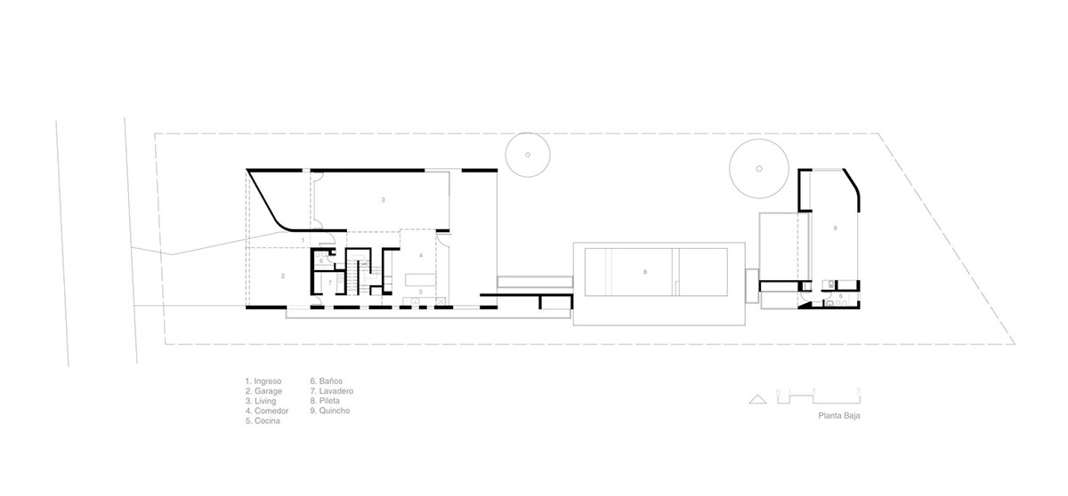 Nicol&aacute;s Campodonico completes Argentinean family house with pure all-white colour masonry volumes
